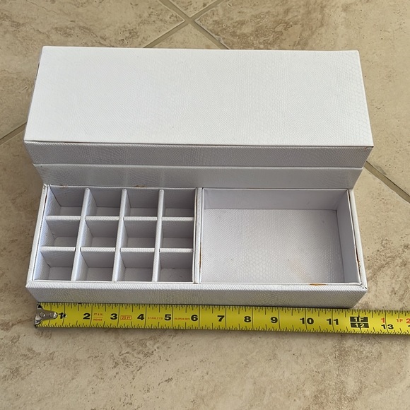 Make up organizer - Picture 7 of 13